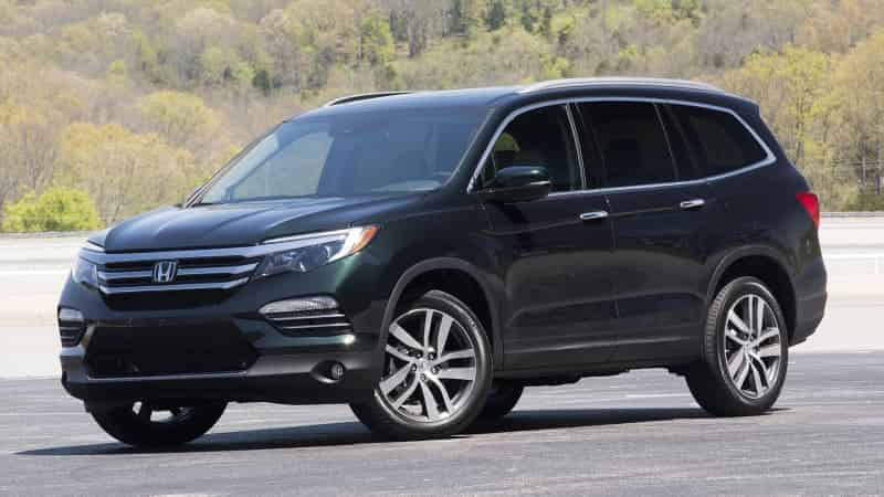 2022 Honda Pilot: Unveiling Safety Ratings, Features, and Family-Friendly Appeal